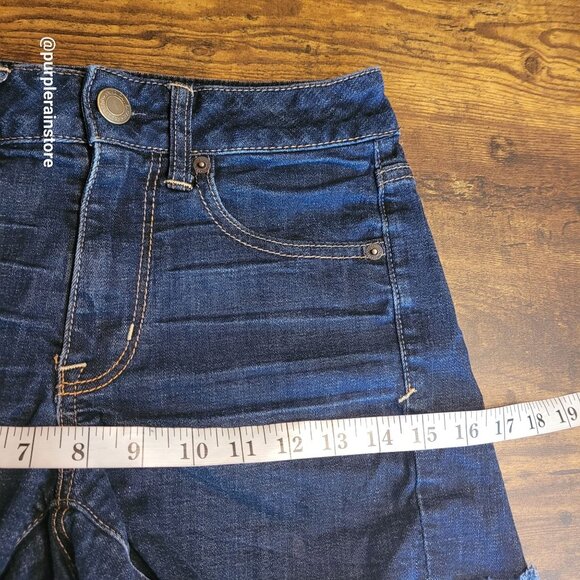American Eagle Cut Off Shorts Size 4 Mid Rise Dark Wash Super Stretch Denim - Picture 7 of 11